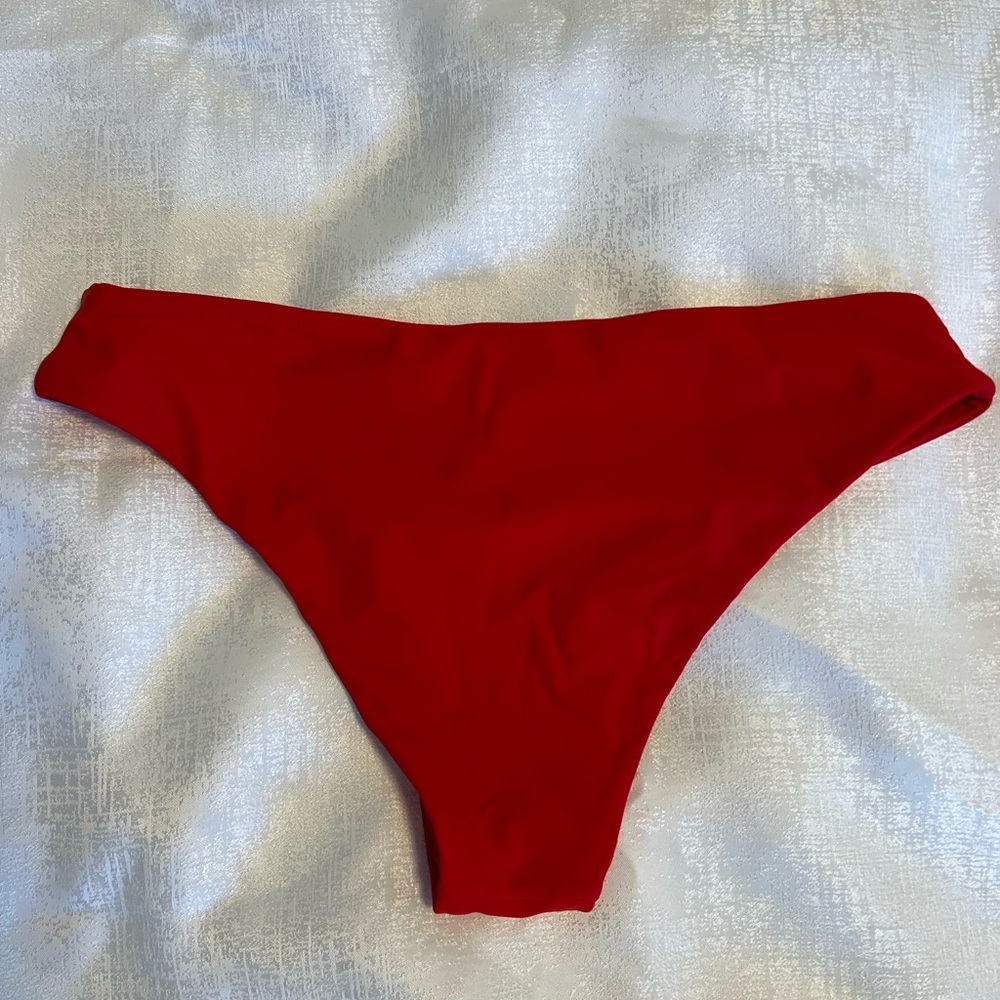 ๐ฅRed Women's Swim Bottom - Picture 6 of 6